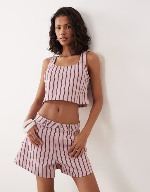 ASOS DESIGN – Jeansowy zestaw w paski: top typu swing i dłuższe szorty o trapezowym kroju, 2 z 3