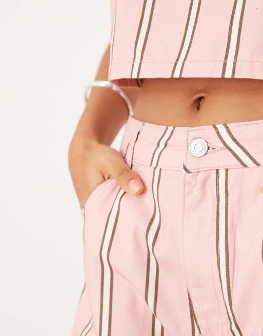 ASOS DESIGN – Jeansowe trapezowe szorty w paski, część zestawu, 4 z 5