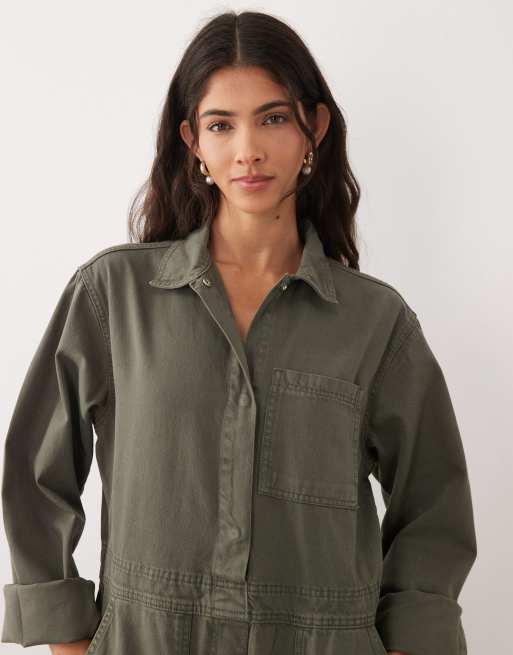 ASOS DESIGN – Jeansowy kombinezon z baryłkowymi nogawkami w kolorze khaki, 2 z 4