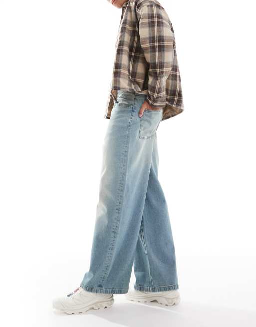 ASOS DESIGN jeansy o bardzo luźnym kroju w jasnoniebieskim denimie, 3 z 5