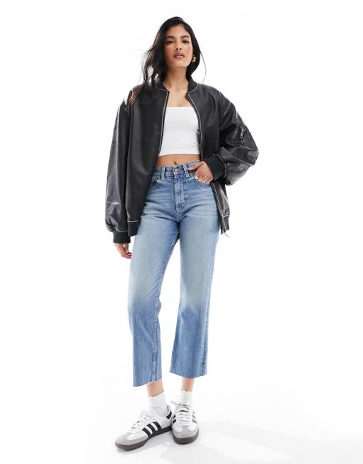 ASOS DESIGN – Jeansy o prostym, krótszym kroju ze średnim stanem, w niebieskim odcieniu vintage