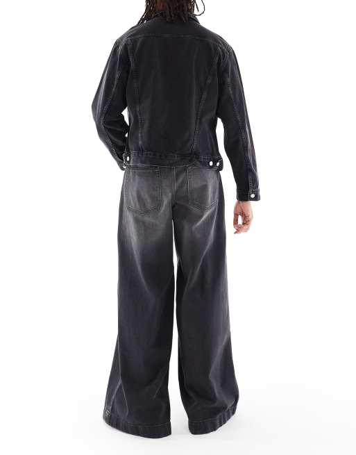 ASOS DESIGN – Jeansy z bardzo szerokimi nogawkami w spranym czarnym kolorze, 3 z 5