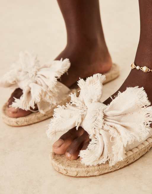 ASOS DESIGN – Jem – Klapki espadryle w naturalnym kolorze z kokardkami, 2 z 4