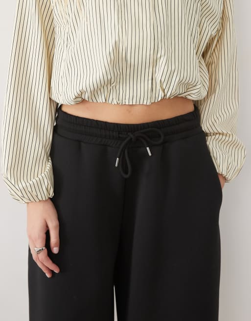 ASOS DESIGN Jersey-Bermuda mit Bindegürtel in Schwarz, 3 von 5