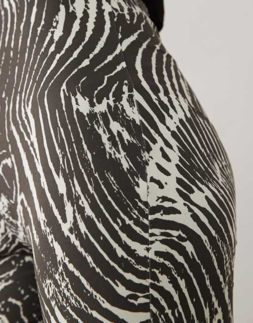 ASOS DESIGN jersey capri leggings in zebra print, 3 of 5