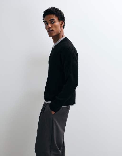 ASOS DESIGN jersey de punto oversize con cuello de pico en canalé negro, 4 de 9