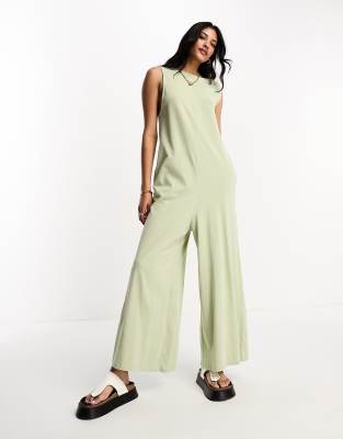 Shop ASOS DESIGN jersey oversized chuck on jumpsuit Online – Trendy & Affordable Fashion