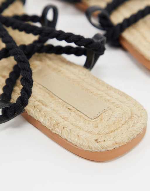 ASOS DESIGN - Jessica - Sandali stile espadrilles con lacci alla caviglia  in corda neri