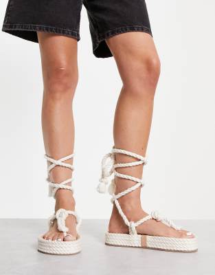 ASOS DESIGN - Jetsetter - Premium - Naturfarbene Espadrilles mit Kordelriemchen-Weiß