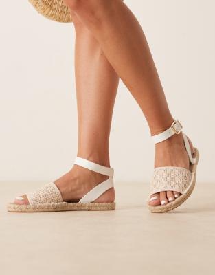 ASOS DESIGN - Jilly - Espadrilles-Sandalen in weißem Häkeldesign