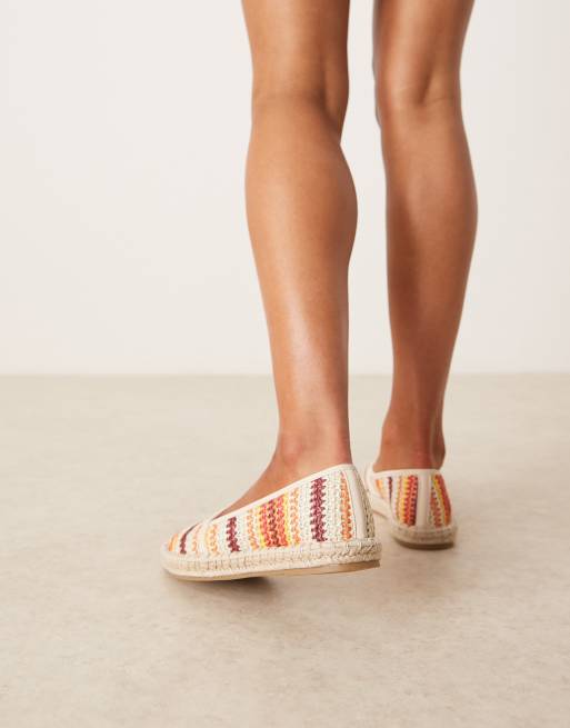 ASOS DESIGN – Joey – Espadrilles aus mehrfarbigem Raffia mit geschlossener Zehenpartie, 4 von 4