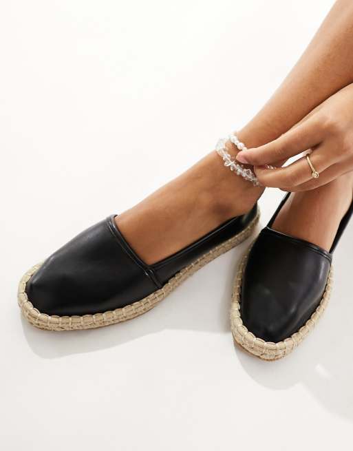 ASOS DESIGN Joey Espadrilles in Schwarz mit geschlossener Zehenpartie ASOS