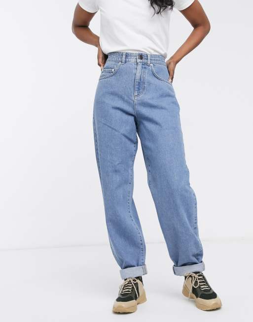 Mid-Wash Jogger Jeans