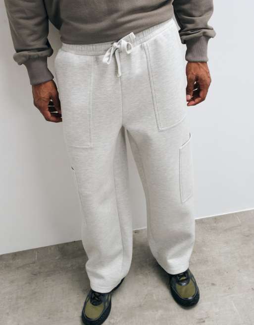 ASOS DESIGN Jogger mit weitem Bein, aufgesetzten Taschen und Scuba-ähnlichem Stoff, 4 von 5