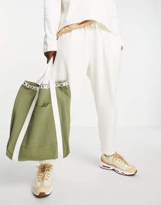 ASOS DESIGN - Jogger oversize coupe ajustée (pièce d'ensemble) - Blanc doux