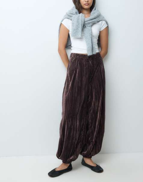 ASOS DESIGN jogger sartoriale in velluto stropicciato marrone - view 1