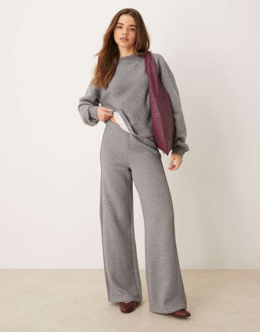 ASOS DESIGN - Joggers a fondo ampio grigi con motivo a trecce combinato in coordinato