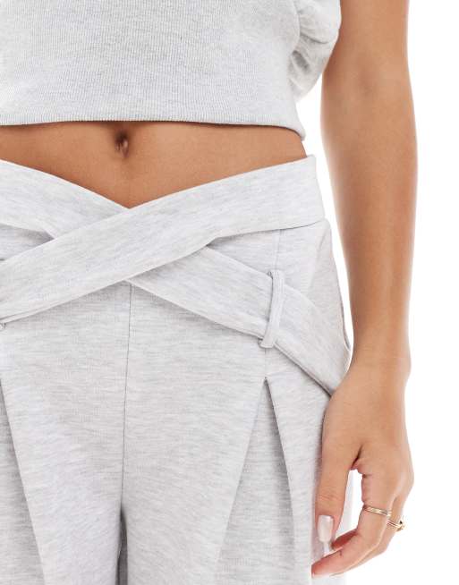 ASOS DESIGN - Joggers a fondo ampio grigi sartoriali con incrocio, 3 di 5