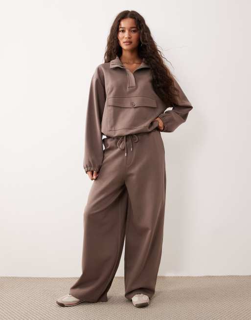 ASOS DESIGN - Joggers a imbuto in tessuto interlock color caffè in coordinato