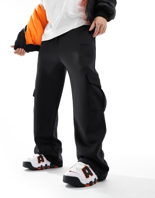 ASOS DESIGN - Joggers ampi in tessuto scuba neri con tasche cargo