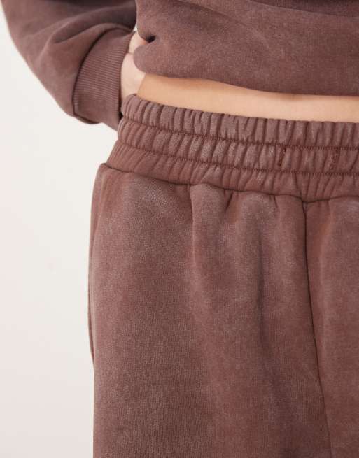 ASOS DESIGN - Joggers cocoon marroni lavaggio acido in coordinato, 2 di 5