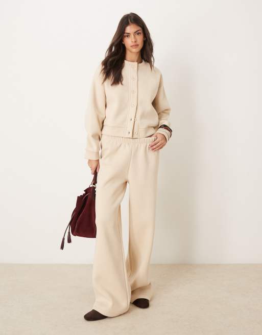 ASOS DESIGN - Joggers felpati a fondo ampio color avena in coordinato