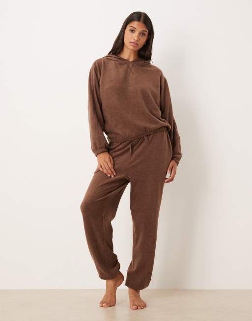 ASOS DESIGN - Joggers in pile leggero mix & Match marrone cioccolato