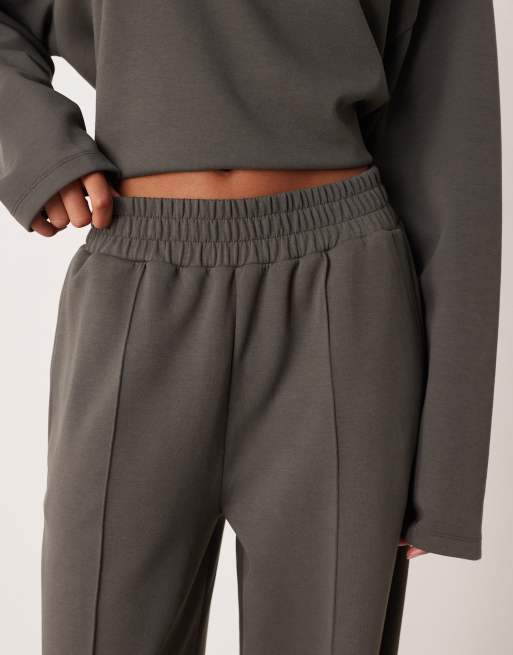 ASOS DESIGN - Joggers in tessuto interlock a fondo ampio color antracite in coordinato, 2 di 5