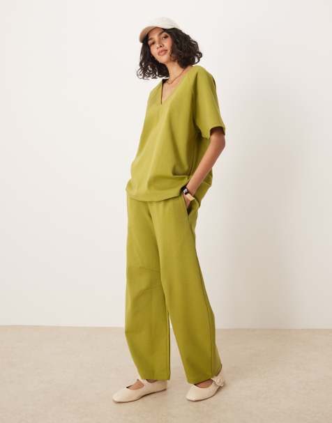 ASOS DESIGN - Joggers in tessuto interlock color kaki con gamba a cilindro in coordinato - view 1