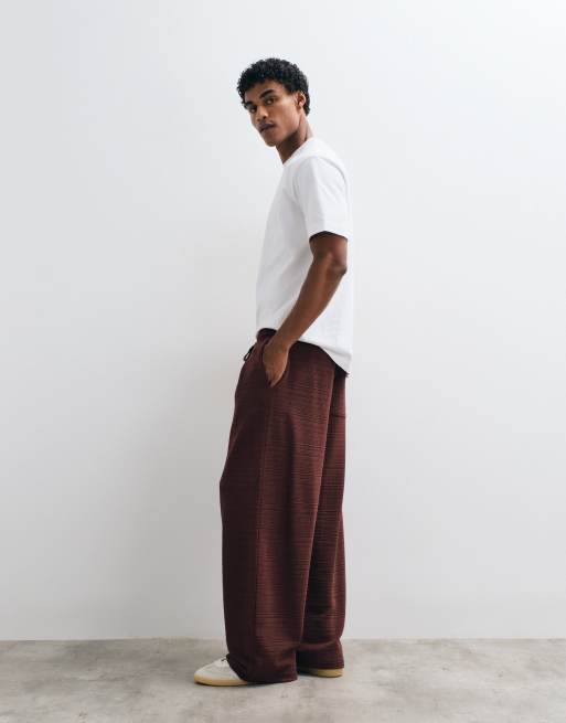 ASOS DESIGN - Joggers marrones extragrandes de corte globo de tejido texturizado, 3 de 5
