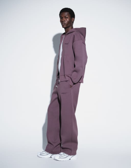 ASOS DESIGN joggers med brede ben i scuba-lignende stof og broderi i brun, 2 af 5