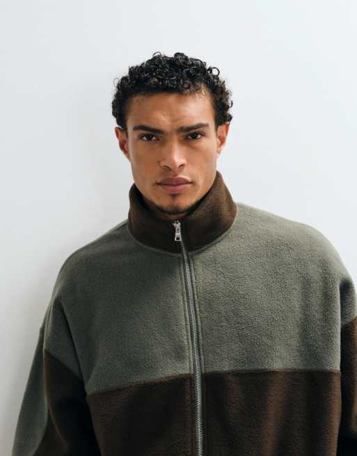 ASOS DESIGN joggers med muddar, passpoal och tryck i ljusgrått, 4 av 5