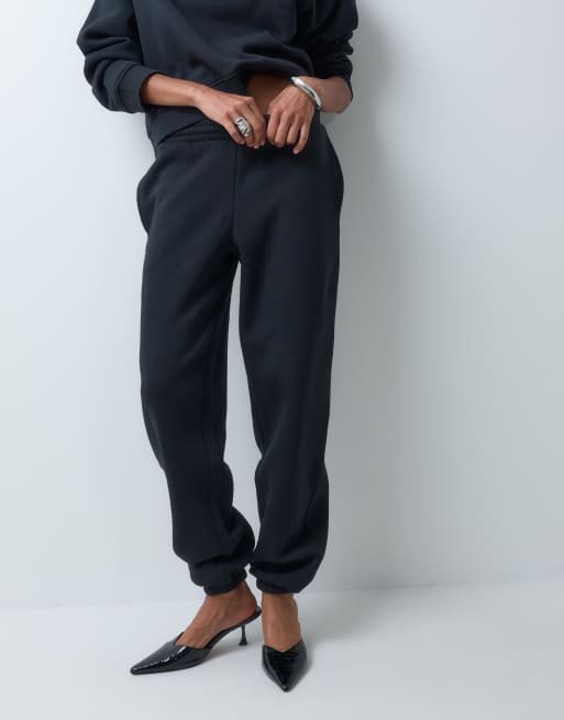 ASOS DESIGN joggingbroek met omslag in zwart, 5 van 5
