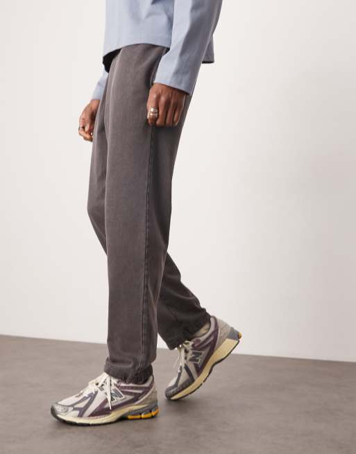ASOS DESIGN - Joggingbroek met rechte pijpen in grijs met wassing, 2 van 5