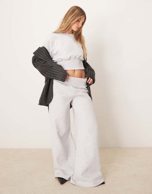 ASOS DESIGN - Joggingbroek met wijde pijpen en gesmokte tailleband in grijs, deel van co-ord set