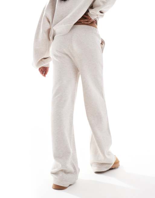 ASOS DESIGN - Joggingbroek met wijde pijpen in lichtbeige, deel van co-ord set, 3 van 5