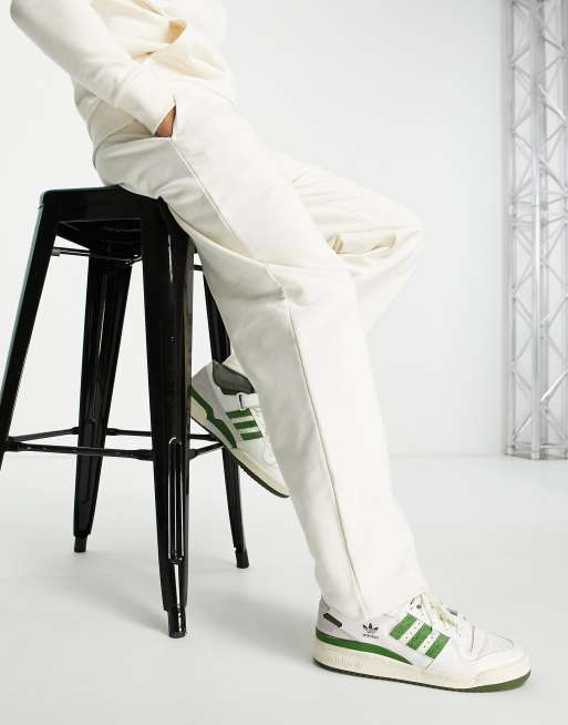 ASOS DESIGN - Joggingbroek met wijde pijpen van zware stof in zacht wit, deel van co-ord set