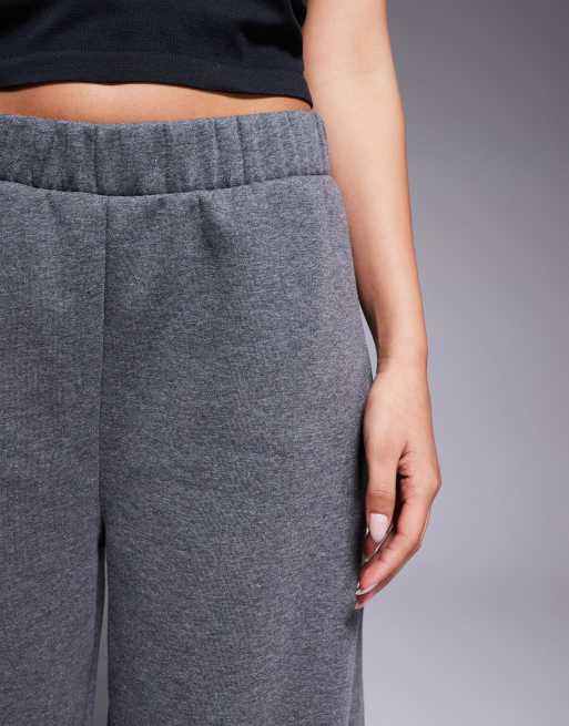 ASOS DESIGN - Joggingbroek met wijde ronde pijpen in grijs, 2 van 5