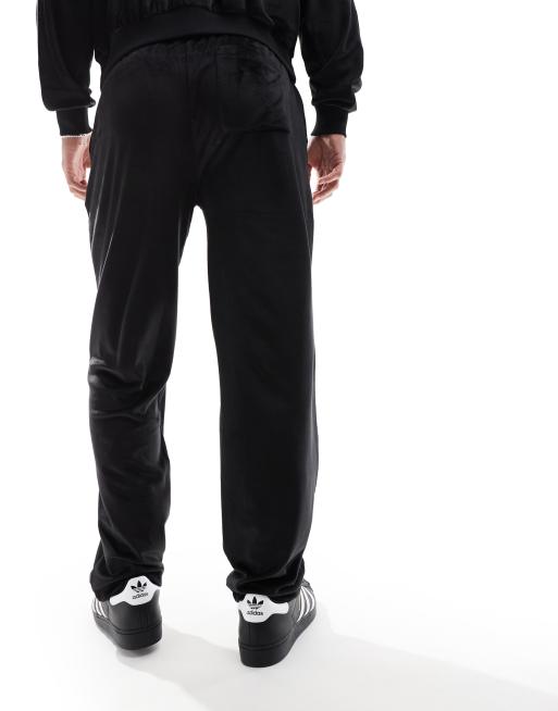 ASOS DESIGN - Joggingbroek van velour met rechte pijpen in zwart, 2 van 5