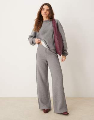 ASOS DESIGN - Jogginghose in Grau mit gespleißtem Design, Zopfmuster und weitem Bein, Kombiteil