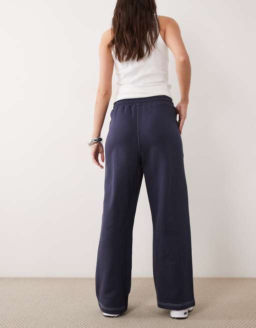 ASOS DESIGN – Jogginghose in Marineblau mit weitem Bein und Kontrastnaht, 5 von 5