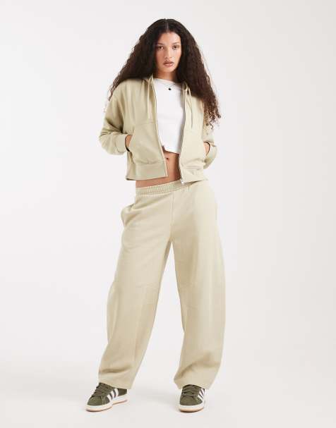 ASOS DESIGN – Jogginghose in Olivgrün mit weicher Innenseite und abgerundetem Beinschnitt - view 1