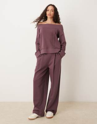 ASOS DESIGN - Jogginghose in Pflaume mit abgerundetem Beinschnitt und Waffelstruktur-Einsatz, Kombiteil-Lila