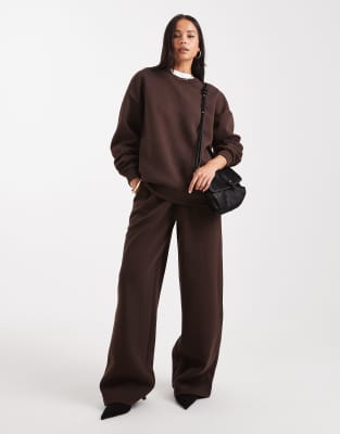 ASOS DESIGN - Jogginghose in Schokobraun mit angerauter Rückseite und weitem Bein-Brown