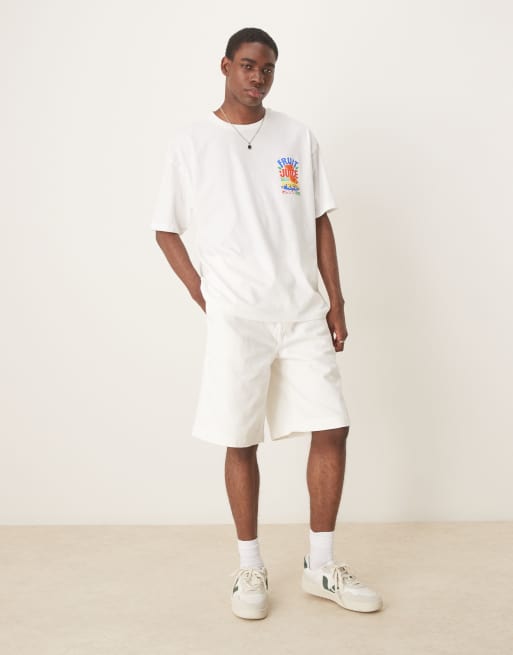 ASOS DESIGN - Jort met langere pasvorm en enkele plooien in stone