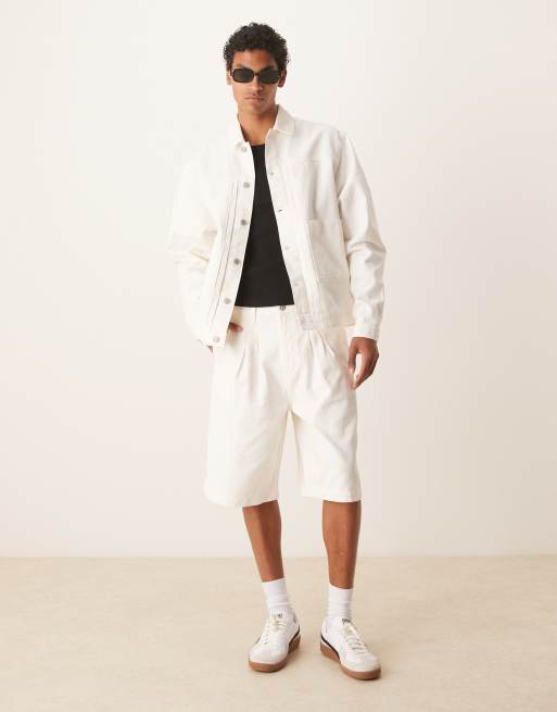 ASOS DESIGN - Jorts di jeans cargo taglio lungo écru con doppia piega in coordinato