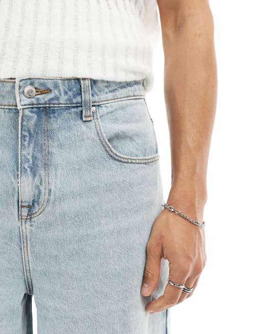 ASOS DESIGN - Jorts di jeans lunghi blu lavaggio chiaro con abrasioni, 3 di 5