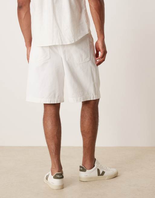 ASOS DESIGN - Jorts di jeans taglio lungo bianchi con pieghe, 4 di 5