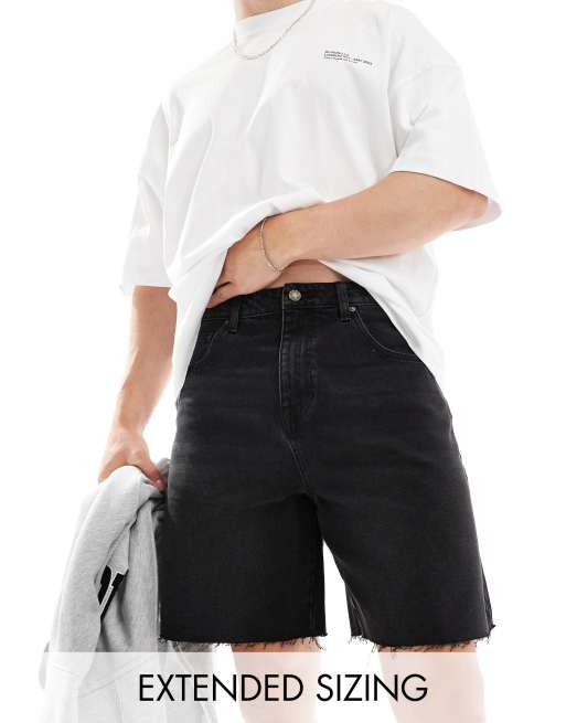ASOS DESIGN - Jorts di jeans taglio standard con fondo grezzo nero slavato