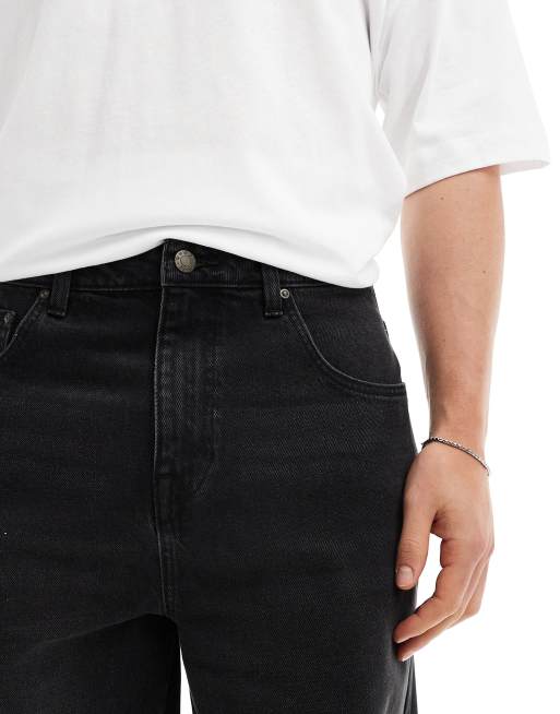 ASOS DESIGN - Jorts di jeans taglio standard con fondo grezzo nero slavato, 4 di 5